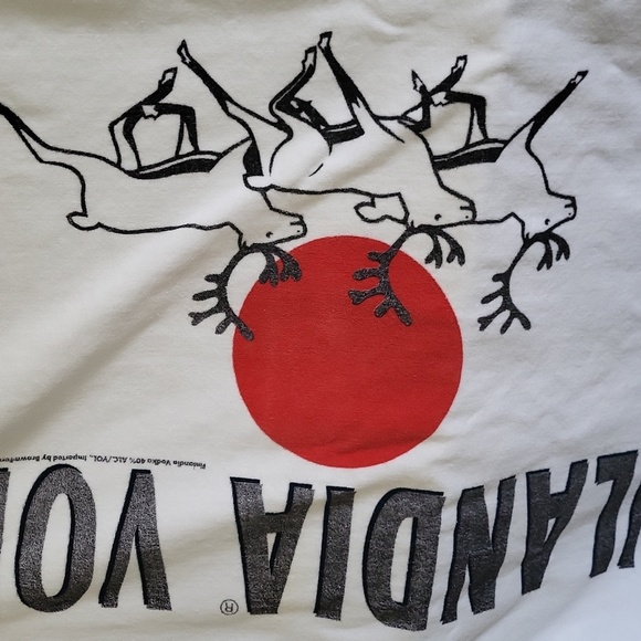 Finlandia Vodka Beach towel vintage 1999 Reindeer red sun plush towel - Picture 3 of 17